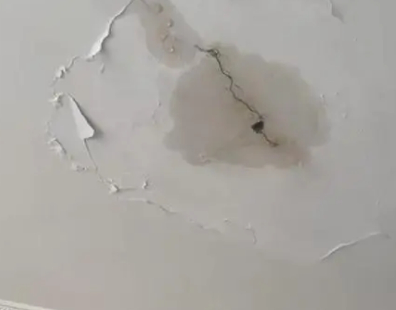 福建阳台漏水维修公司分享下屋面防水工程质量问题原因分析
